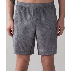 Lululemon Men's Pace Breaker Short 9" Size Medium